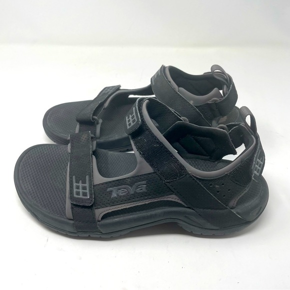 Teva Sandals – Adjustable Straps Size: 7 - Picture 1 of 13